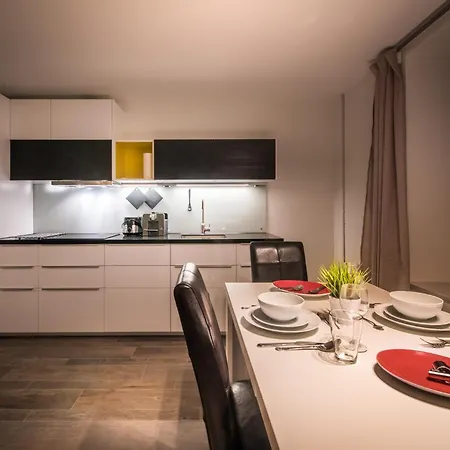 Dependance West アパート *