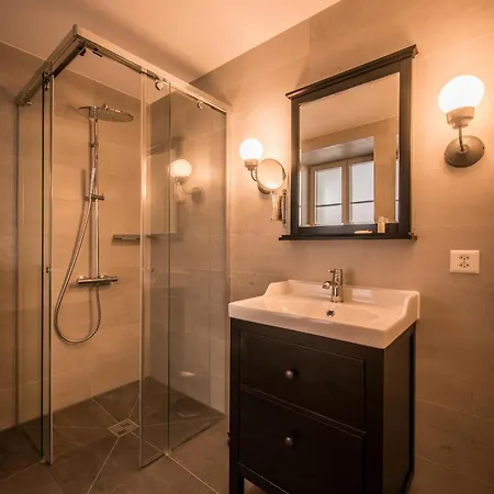 Dependance West * インターラーケン