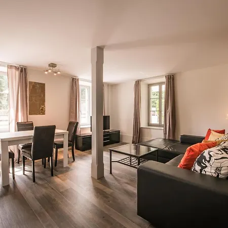 Dependance West アパート *