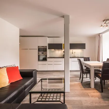 Dependance West アパート